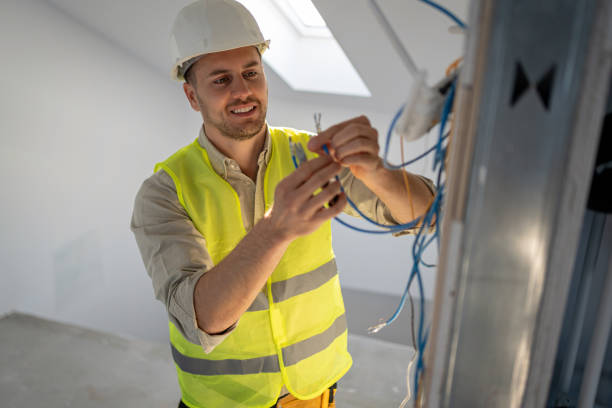 Best Licensed Electrician  in Independence, MN